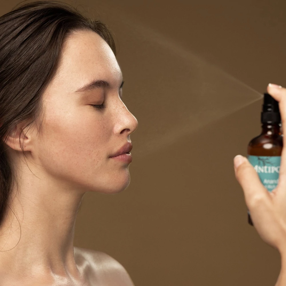 ANTIPODES ANANDA Antioxidánsokban gazdag nyugtató arcpermet