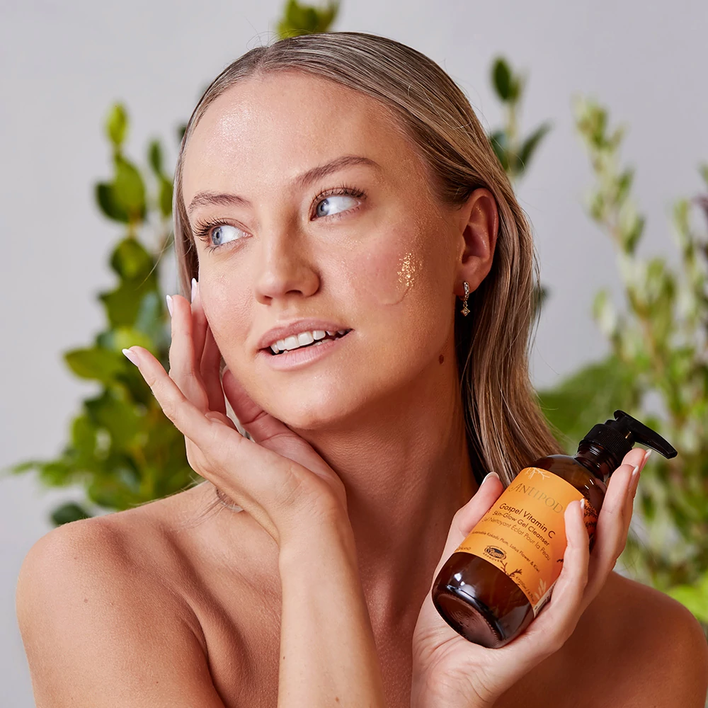 ANTIPODES Gospel Bőrragyogás fokozó arctisztító gél C-vitaminnal