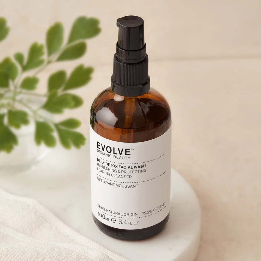 EVOLVE Daily Detox Mélytisztító arclemosó gél kombinált/olajos bőrre
