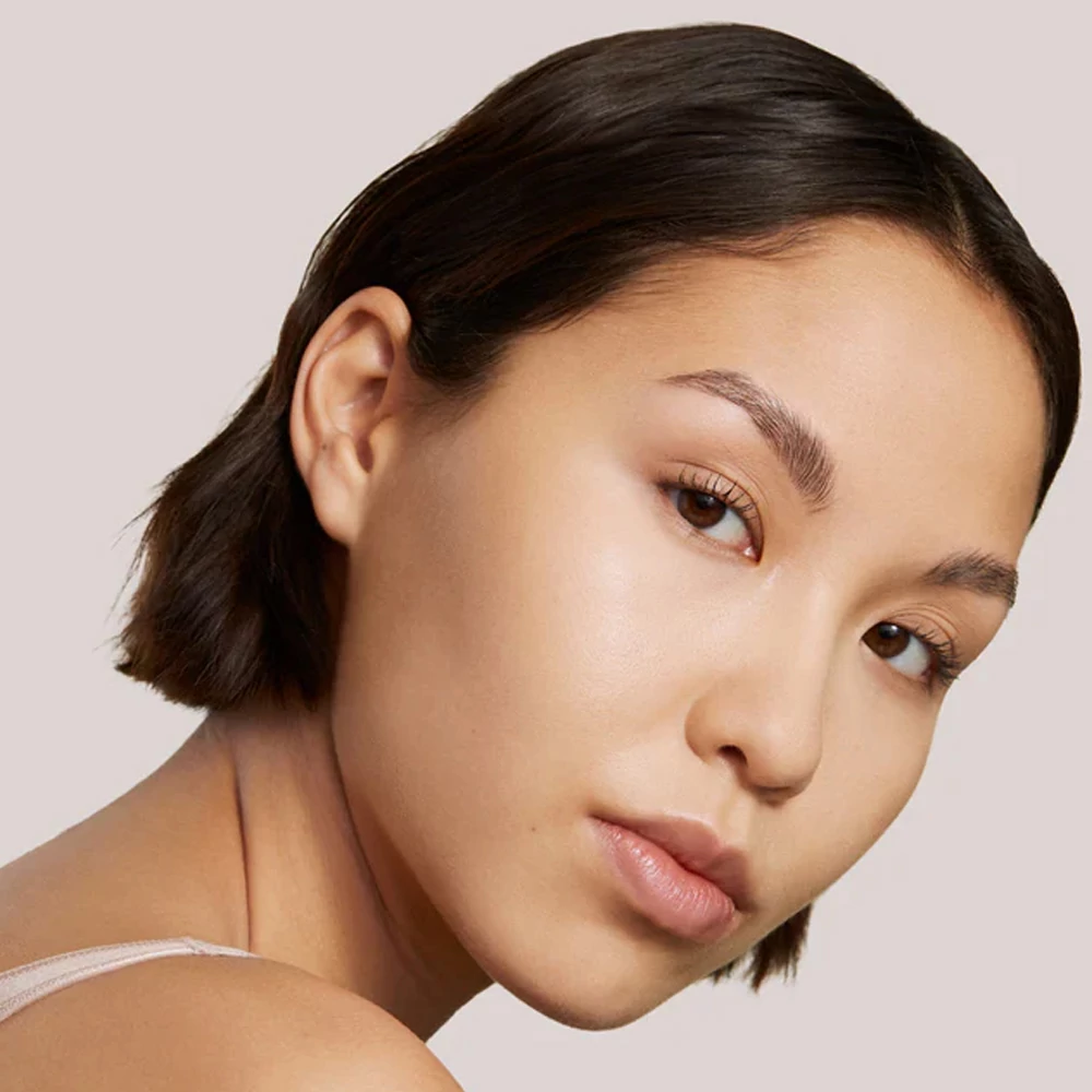 ILIA BEAUTY SKIN REWIND Multifunkciós alapozó stick-HICKORY