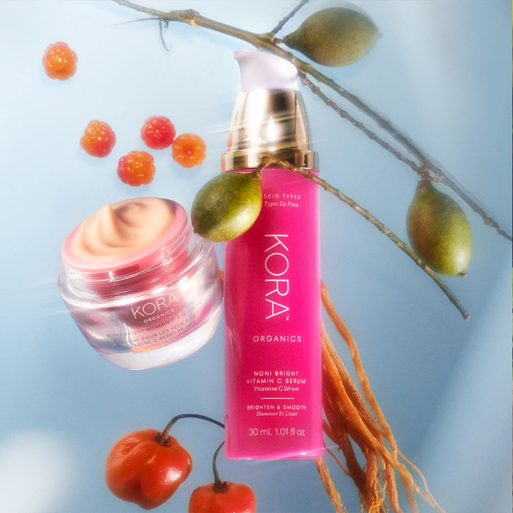 KORA ORGANICS Berry Bright C vitaminos szemkörnyékápoló