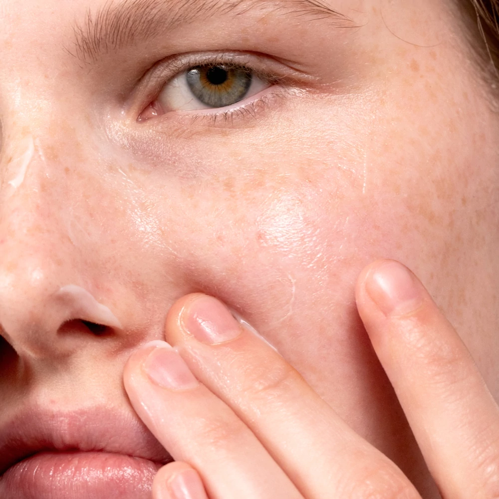 MÁDARA Derma Collagen Peptid Feszesítő Szérum