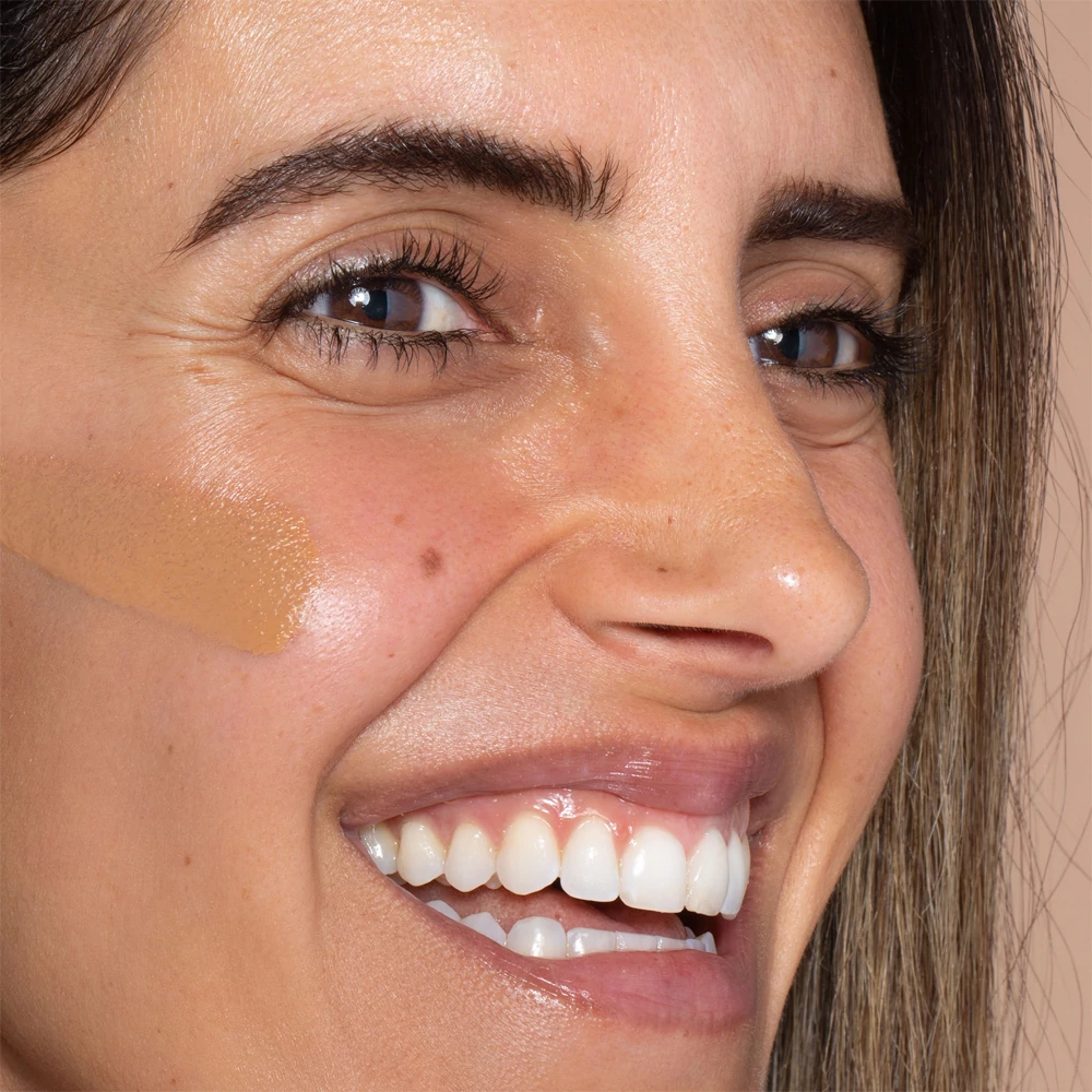 ILIA BEAUTY Super Szérum alapozó SPF 30 fényvédelemmel