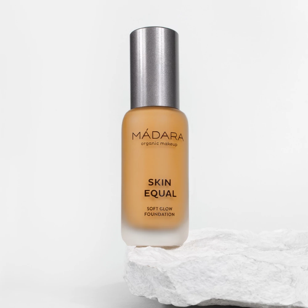 AKCIÓS | Skin Equal Soft Glow folyékony alapozó
