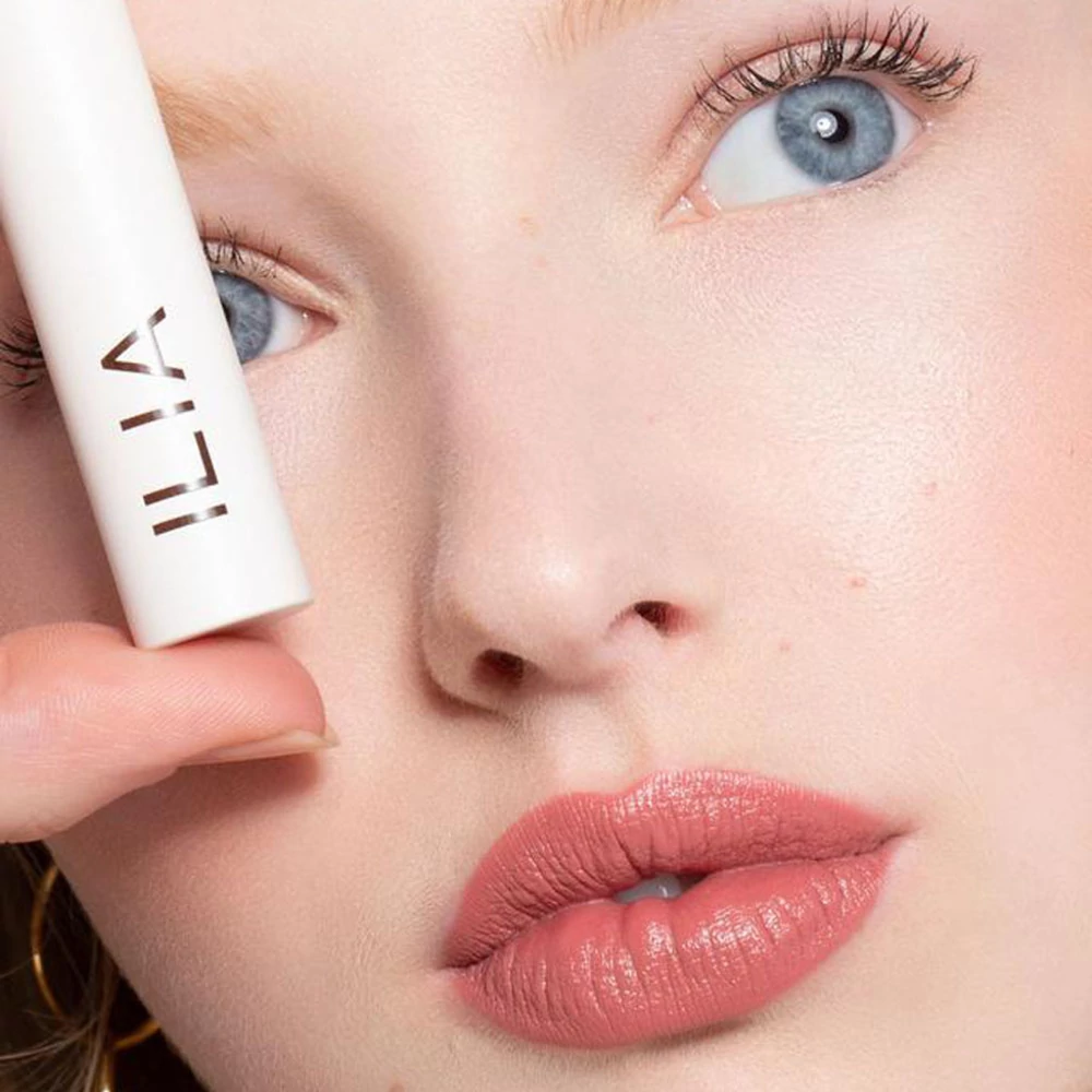 ILIA Limitless Lash hosszabító és dúsító szempillaspirál