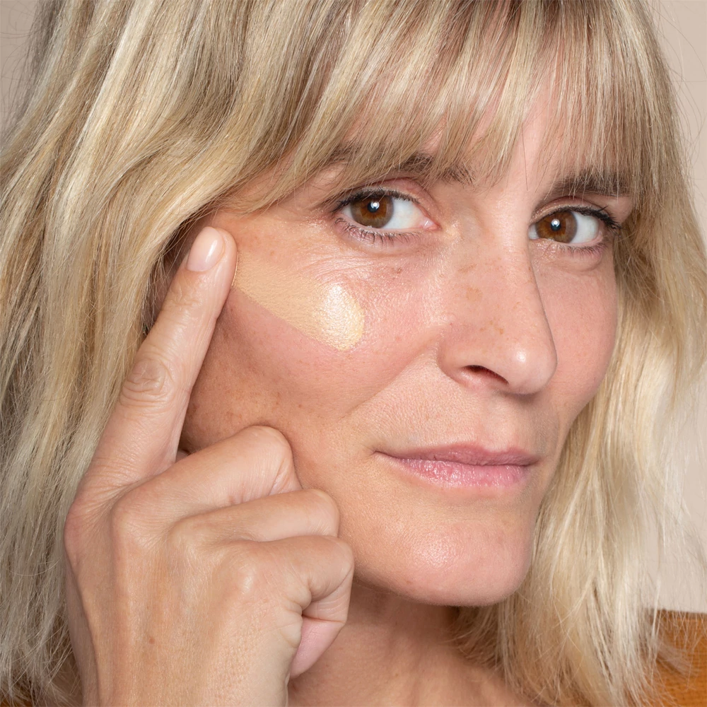 AKCIÓS | ILIA BEAUTY Super Szérum alapozó SPF 30 fényvédelemmel