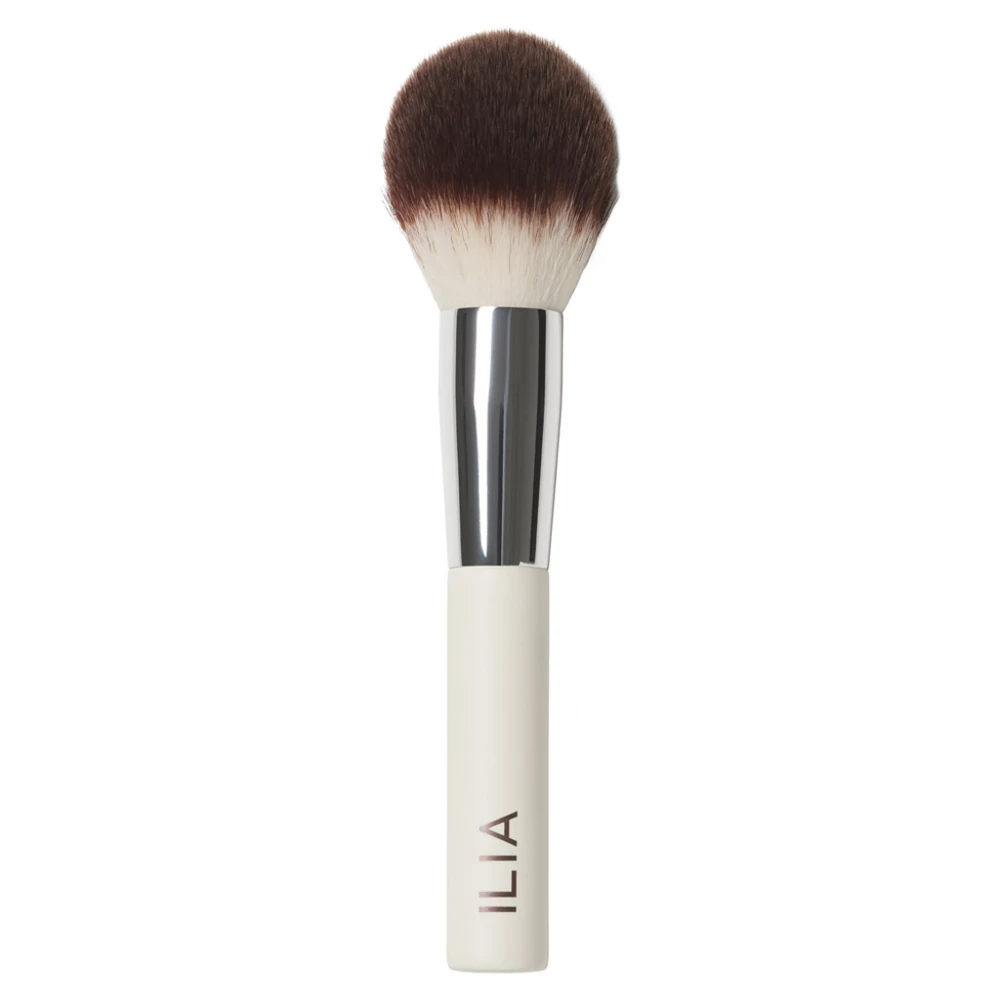 ILIA BEAUTY Finishing Púder ecset