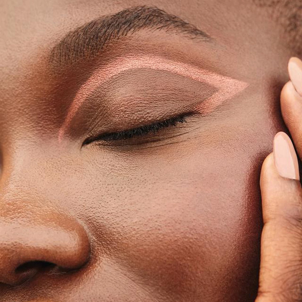 ILIA BEAUTY Liquid Powder krómhatású szemhéjfesték