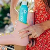 Kép 3/6 - COOLA CLASSIC SPF50 ORGANIKUS FÉNYVÉDŐ SPRAY TESTRE - ILLATMENTES