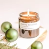 Kép 1/3 - GREENWAY Merry Mistletoe fenyő-bogyós gyümölcsös szójagyertya