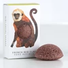 Kép 2/2 - KONJAC SPONGE Rainforest Majom francia vörös agyag mini konjac arcszivacs