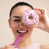 Kép 4/7 - PEM DELIAN Iconic Lips Feszesítő, volumennövelő színezett ajakápoló - Berry
