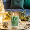 Kép 2/3 - YANKEE SHIMMERING CHRISTMAS TREE SIGNATURE NAGY