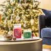 Kép 3/3 - YANKEE CANDLE SHIMMERING CHRISTMAS TREE SIGNATURE KÖZEPES