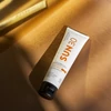 Kép 2/5 - MÁDARA SUN 30 BŐRÖREGEDÉSGÁTLÓ NAPTEJ NÖVÉNYI ŐSSEJTEKKEL TESTRE SPF30