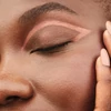 Kép 4/5 - ILIA BEAUTY Liquid Powder krómhatású szemhéjfesték