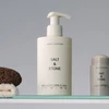 Kép 5/5 - SALT & STONE TÁPLÁLÓ TESTÁPOLÓ KRÉM - SZANTÁLFA & VETIVER