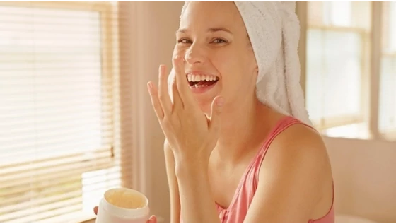 Miért kell más hidratálót használni nappal és éjjel?