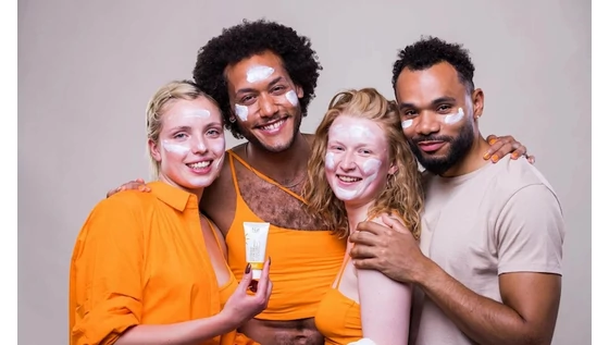 Jöhet a napsütés: Megérkezett a Nø Cosmetics új SPF 30-as fényvédője